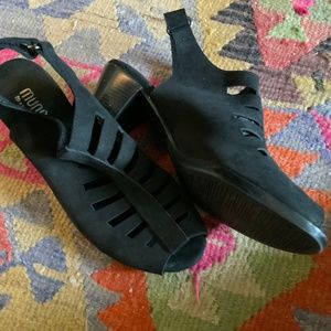 MUNRO Black suede open toe heels.